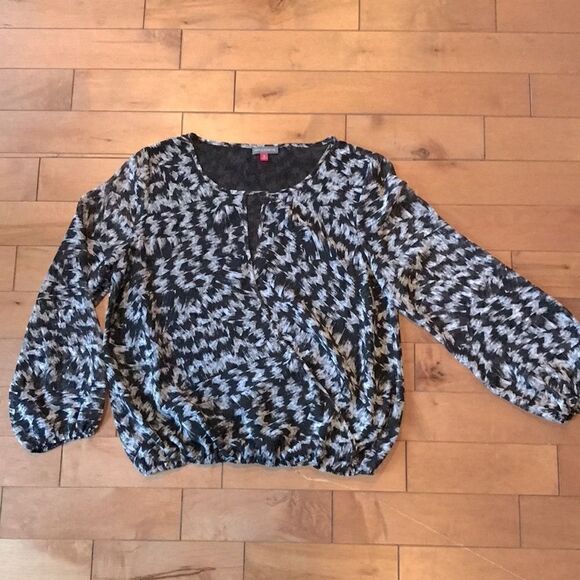 Vince Camuto wrap shirt   - Picture 3 of 11